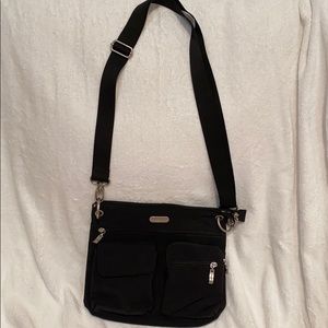 Baggalini adjustable nylon crossbody
